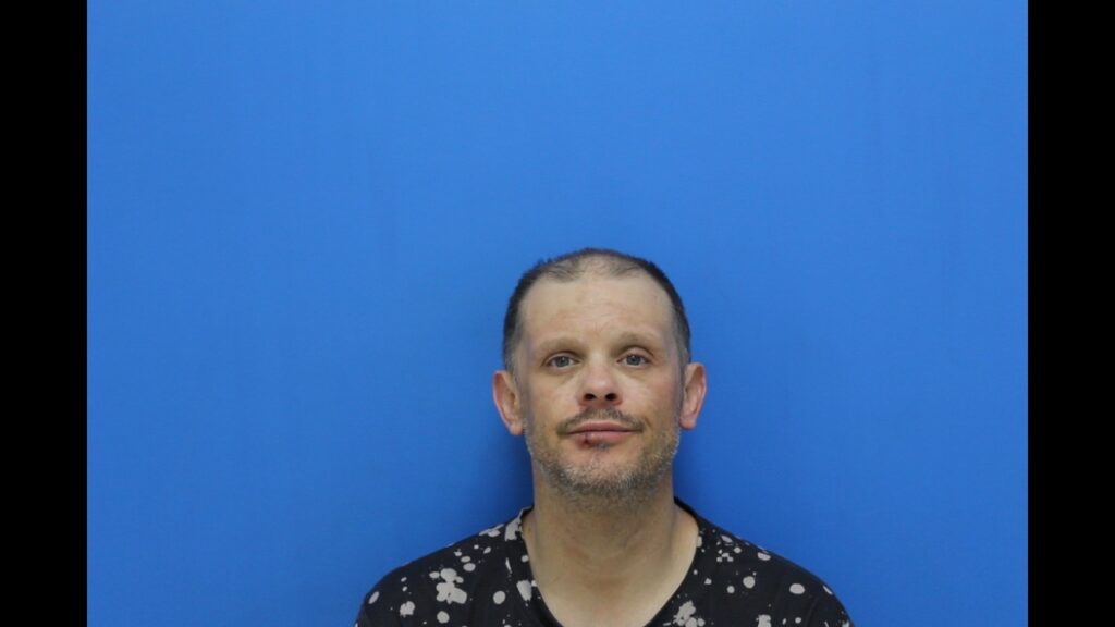 Gibson, Heath Richard booked in Catawba County jail on alleged assault on a female Booking photo from Catawba County Who’s In Jail roster. Gibson, Heath Richard has not been convicted of the charges listed.