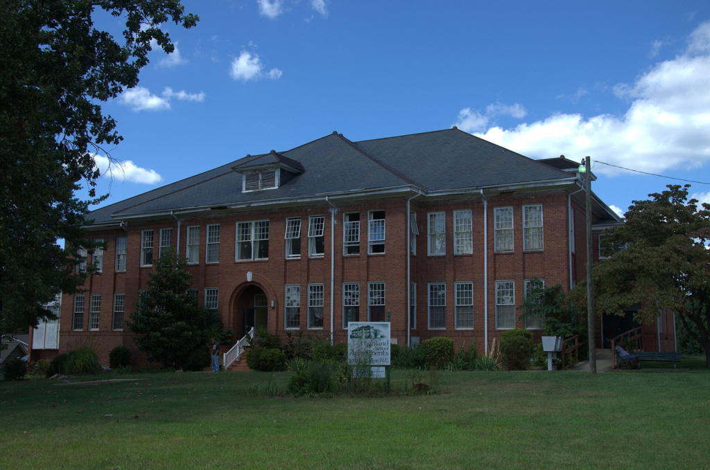 Historic Highland School, Hickory.